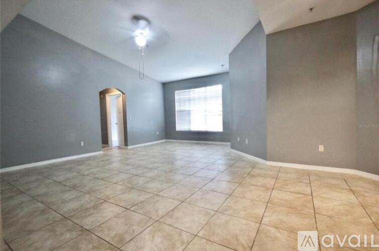5578 Metrowest Boulevard 3 Beds Condo for Rent - Photo gallery 1