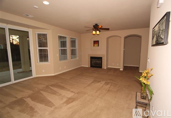 2326 South Caesar Avenue 3 Beds Single Family Home for Rent - Photo gallery 4