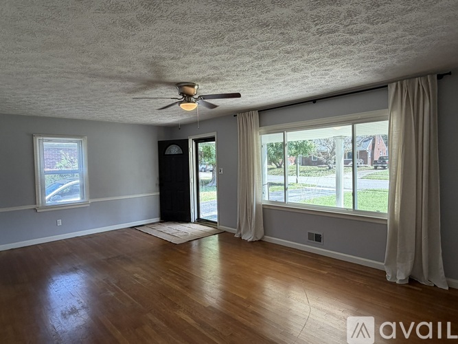 1809 Yorktown Rd 3 Beds Single Family Home for Rent - Photo gallery 3