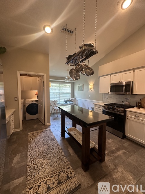 11822 Easthampton Drive 3 Beds Single Family Home for Rent - Photo gallery 3