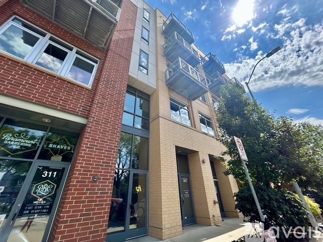 309 East 5th Street 1 Condo for Rent - Photo gallery 1