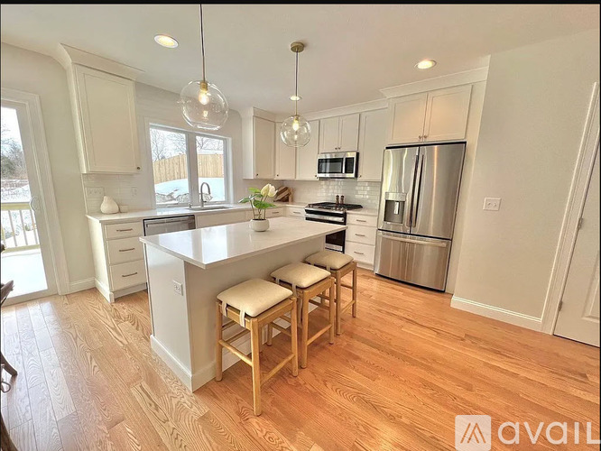 Shaker Pond Rd 3 Beds Townhouse for Rent - Photo gallery 2