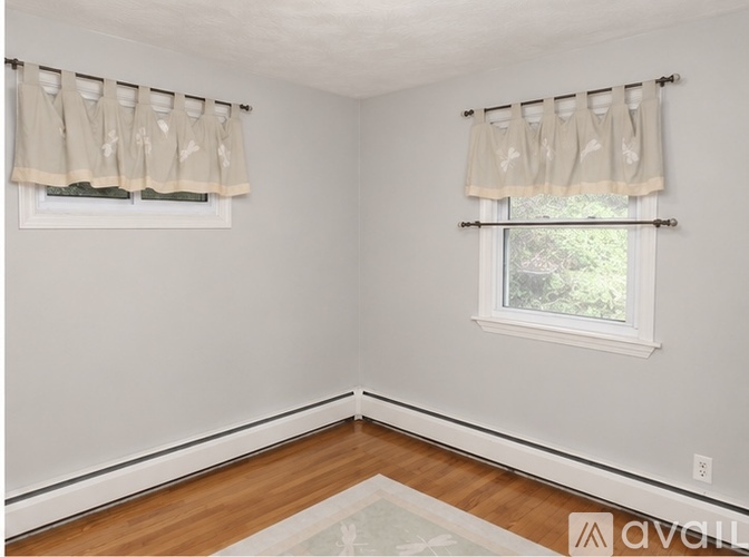 370 Pleasant Street 3 Beds Apartment for Rent - Photo gallery 2