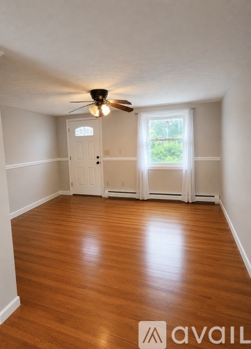 370 Pleasant Street 3 Beds Apartment for Rent - Photo gallery 4