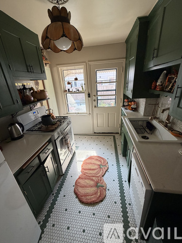 447 Fairview Avenue South 2 Beds Apartment for Rent - Photo gallery 3