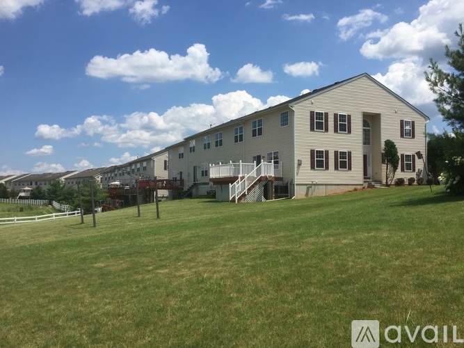 7021 Hunt Dr 3 Beds Townhouse for Rent - Photo gallery 2