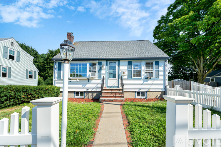 24 Bolton Street 4 Beds Single Family Home for Rent - Photo gallery 1