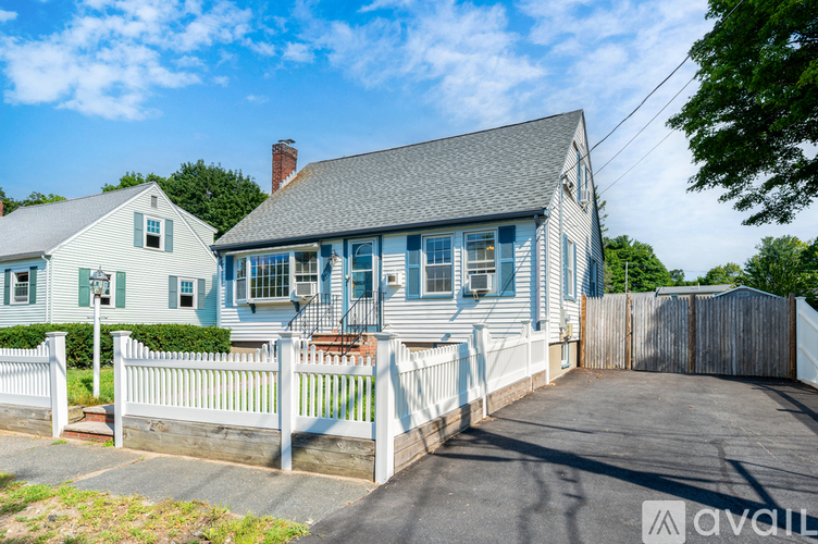 24 Bolton Street 4 Beds Single Family Home for Rent - Photo gallery 2