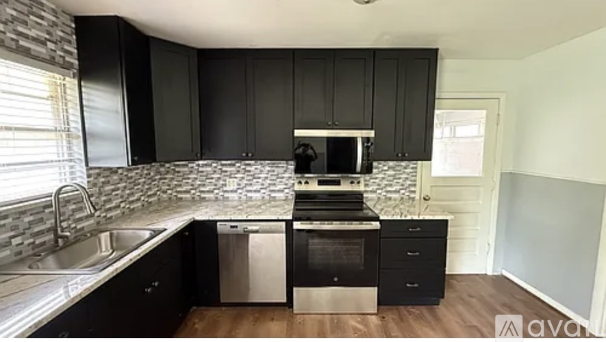 1606 Azalea Drive 3 Beds Single Family Home for Rent - Photo gallery 3