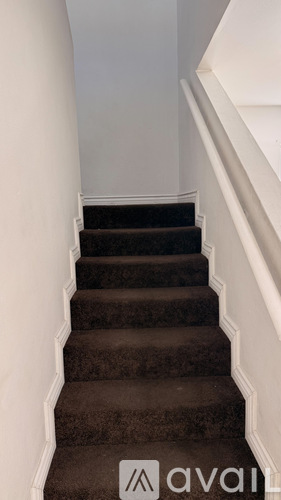 322 1/2 West 105th Street 3 Beds Single Family Home for Rent - Photo gallery 4