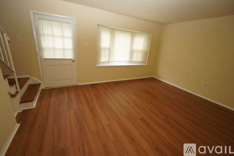 691 Towne Center Dr 2 Beds Townhouse for Rent - Photo gallery 4