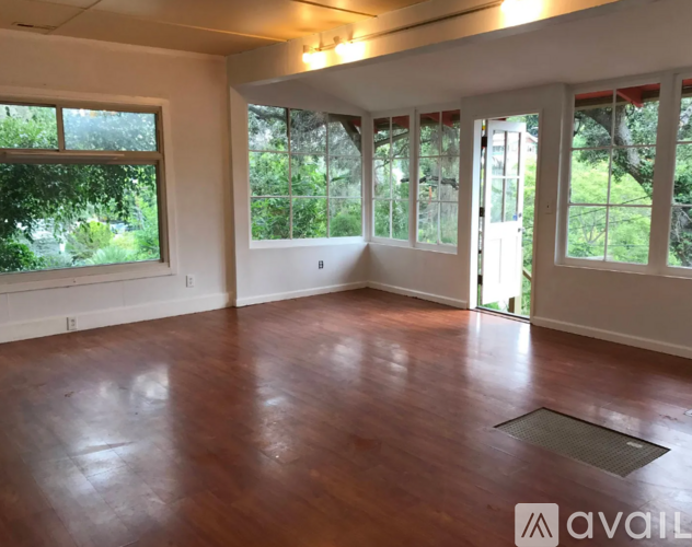 615 W Pennsylvania Ave 2 Beds Single Family Home for Rent - Photo gallery 3