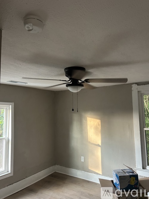 613 Spring St 2 Beds Single Family Home for Rent - Photo gallery 4