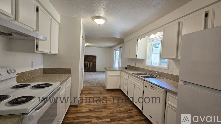 4051 S Ticonderoga Way 3 Beds Single Family Home for Rent - Photo gallery 3