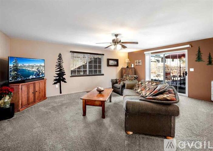 2484 Carriage Crest Dr 3 Beds Single Family Home for Rent - Photo gallery 2