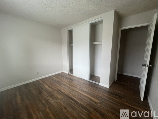 2912 N Tracy Blvd 2 Beds Apartment for Rent - Photo gallery 5