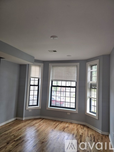 6040 S Rhodes Ave 3 Beds Apartment for Rent - Photo gallery 3