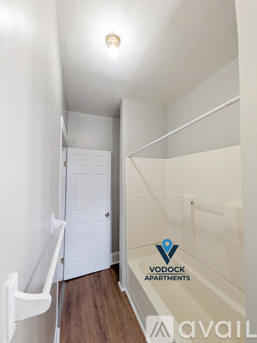 1123 Main St 1 Apartment for Rent - Photo gallery 4
