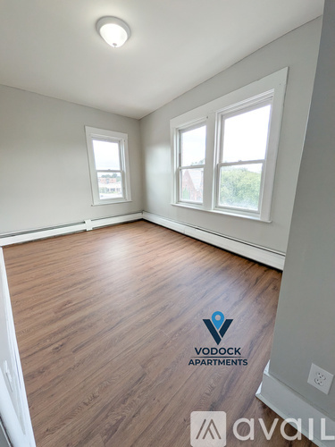 1123 Main St 1 Apartment for Rent - Photo gallery 5