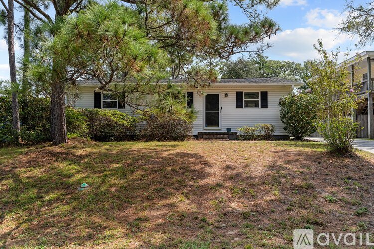 100 SE 35th St 2 Beds Single Family Home for Rent - Photo gallery 1