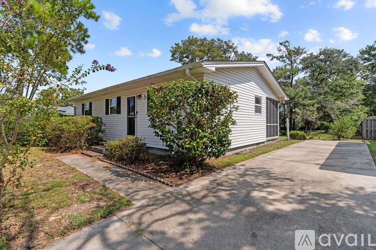 100 SE 35th St 2 Beds Single Family Home for Rent - Photo gallery 2