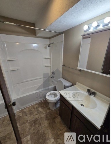 5511 34Th Ave 2 Beds Apartment for Rent
