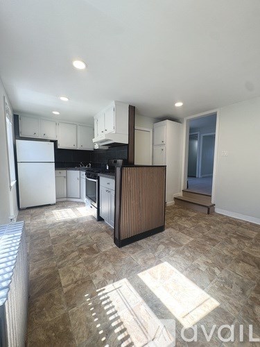 249 N Macquesten Pkwy 2 Beds Apartment for Rent