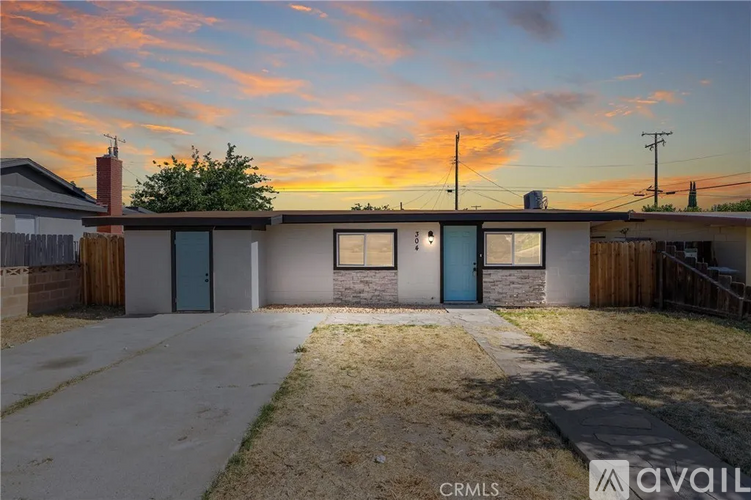 304 E Santa Clara St 3 Beds Single Family Home for Rent - Photo gallery 1