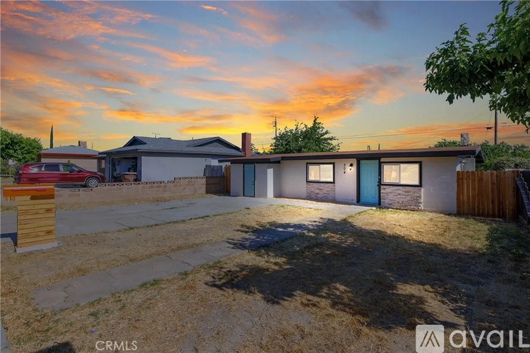 304 E Santa Clara St 3 Beds Single Family Home for Rent - Photo gallery 3