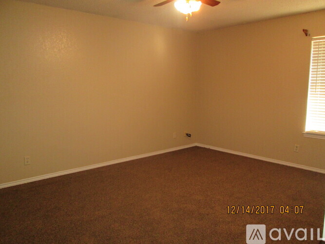 1214 Davis St 3 Beds Single Family Home for Rent - Photo gallery 3