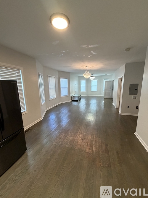 130 E 21st St 2 Beds Apartment for Rent - Photo gallery 5