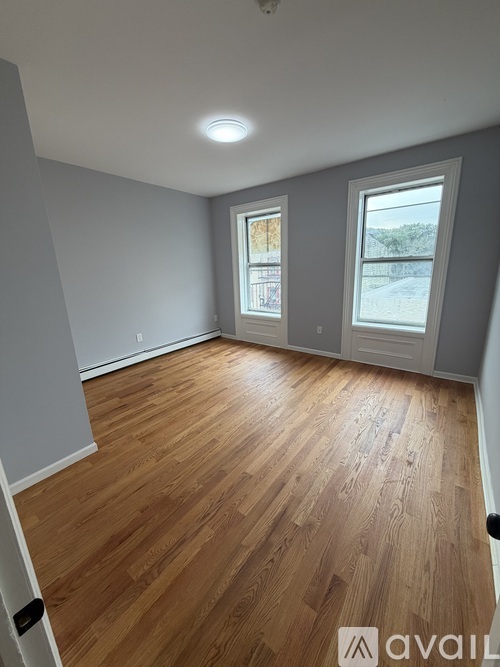 407 Main St 3 Beds Apartment for Rent - Photo gallery 2