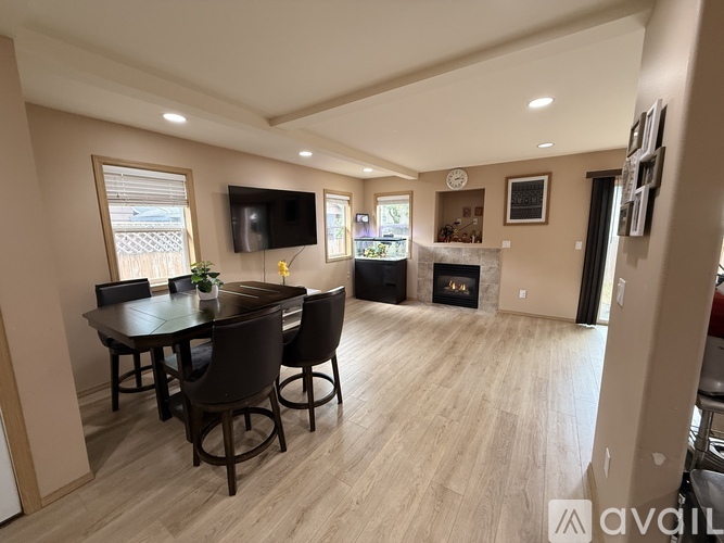 10755 State Ave 3 Beds Single Family Home for Rent - Photo gallery 4