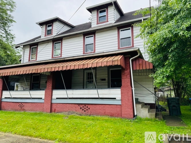 304 Chicago Pl NW 3 Beds Apartment for Rent - Photo gallery 1