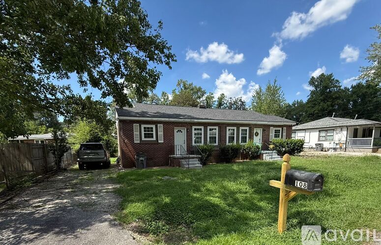 108 Dukeland Dr 2 Beds Apartment for Rent - Photo gallery 1