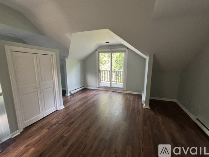 348 Nayatt Road 4 Beds Single Family Home for Rent - Photo gallery 1