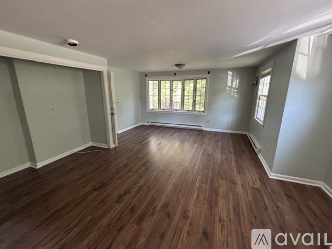348 Nayatt Road 4 Beds Single Family Home for Rent - Photo gallery 3