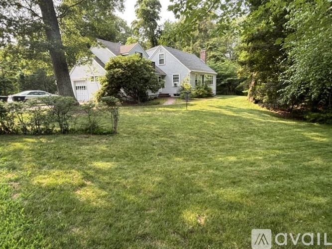 348 Nayatt Road 4 Beds Single Family Home for Rent - Photo gallery 5