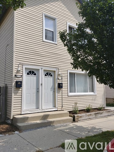 2614 S Clement Ave 2 Beds Apartment for Rent