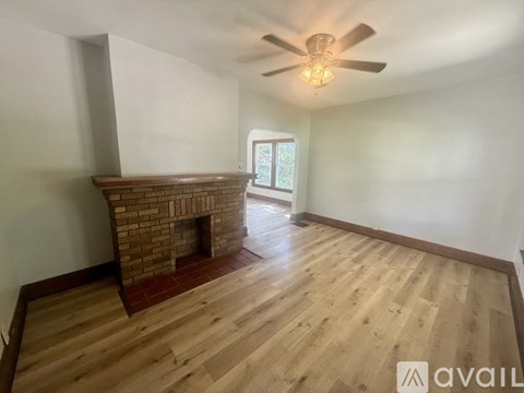 272 N Harris Ave 2 Beds Apartment for Rent