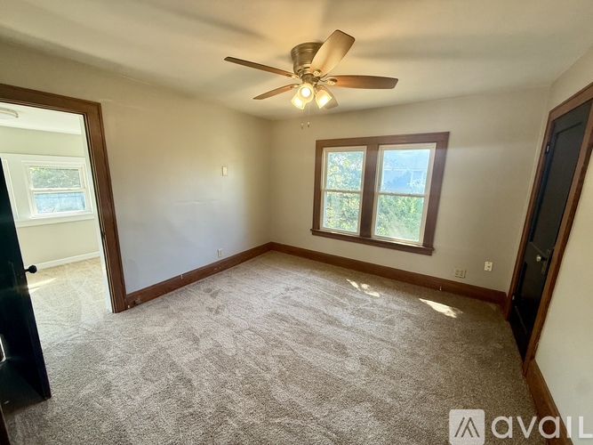 272 N Harris Ave 2 Beds Single Family Home for Rent - Photo gallery 5