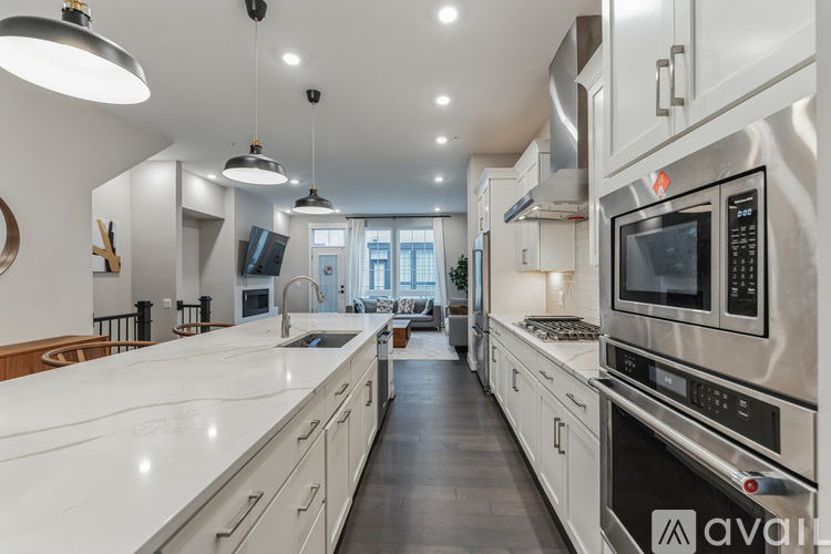 1872 Easterly Road 4 Beds Townhouse for Rent - Photo gallery 3