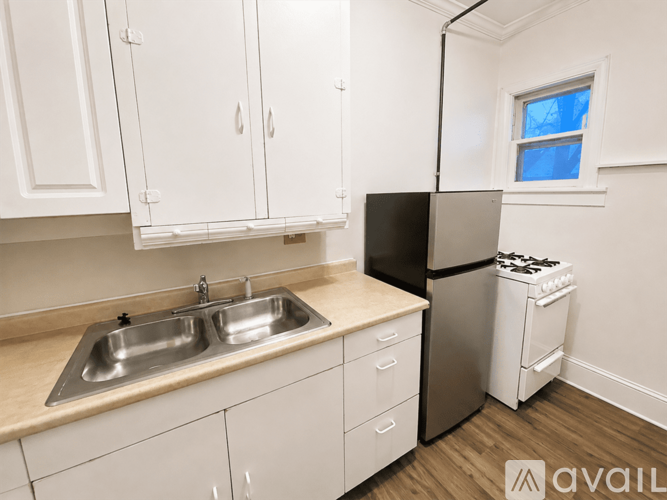 613 1st St 1 Apartment for Rent - Photo gallery 2