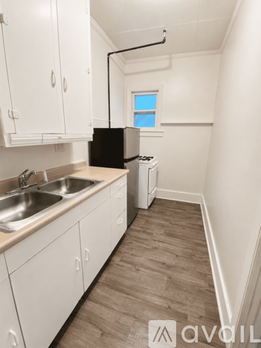 613 1st St 1 Apartment for Rent - Photo gallery 3