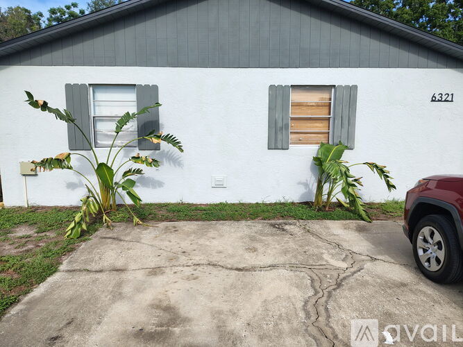 6321 S Roberts Ave 2 Beds Apartment for Rent - Photo gallery 2