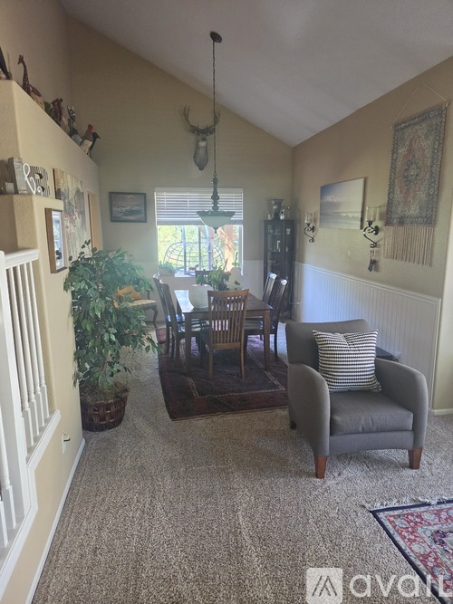 390 Simmons Street 4 Beds Single Family Home for Rent - Photo gallery 3