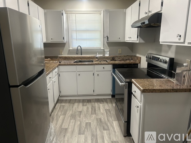 112 Lincoln Street 3 Beds Single Family Home for Rent - Photo gallery 3