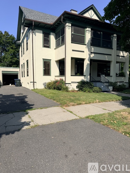 62 Firglade Avenue 3 Beds Apartment for Rent - Photo gallery 3