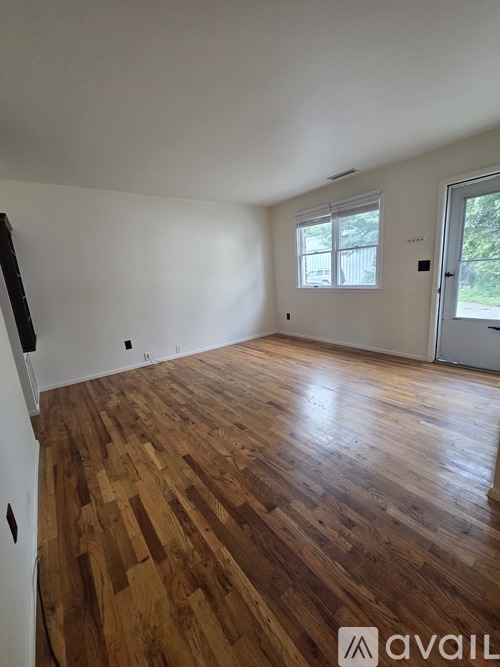 132 Merrick Road 1 Apartment for Rent - Photo gallery 3