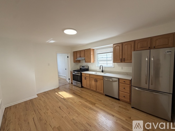 180 Avenue F 2 Beds Apartment for Rent - Photo gallery 3